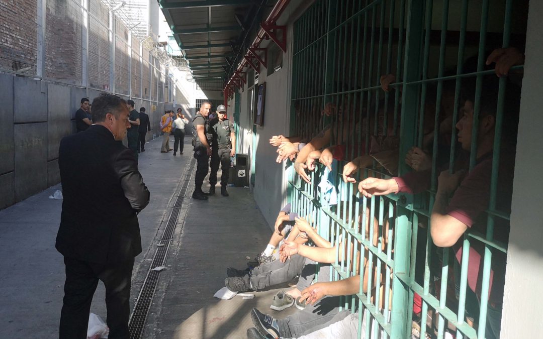 Covid-19: Los argumentos de la ONG “81 Razones para Luchar” para pedir el traslado de internos o cierre temporal de la Cárcel de Puente Alto
