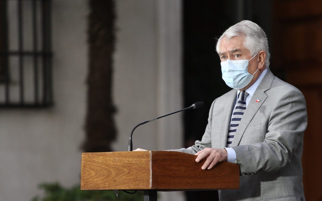 Continúa controversia en la Corte Suprema: fiscal Armendáriz pide que sea desechada petición del Minsal de suspender incautación de correos