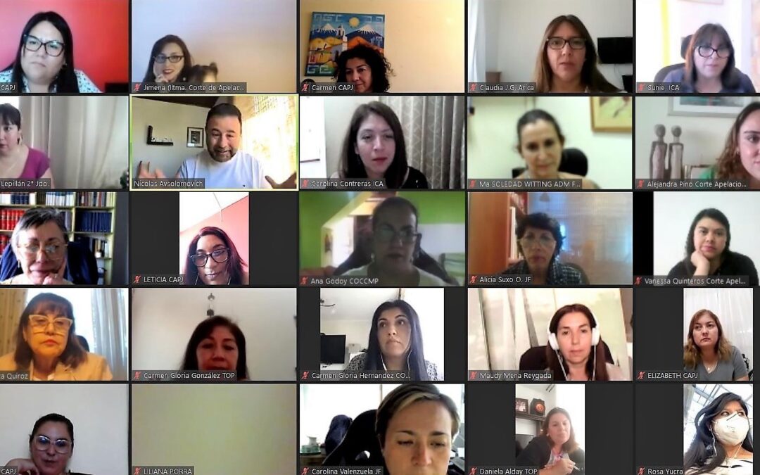 Organizado por el Comité de Género del Poder Judicial: el “Mujerazo” contra el acoso sexual realizado por juezas, relatoras y funcionarias administrativas en Arica