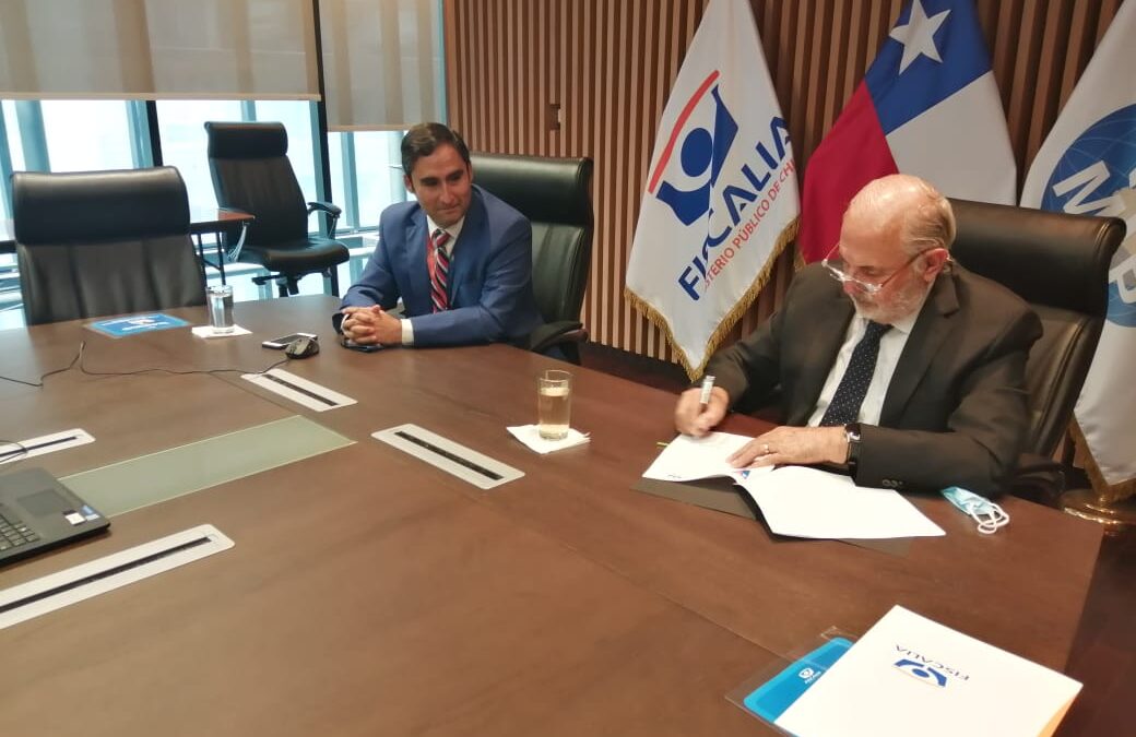 Fiscalía aportará información estadística sobre causas formalizadas y sentencias: Ministerio Público y Superintendencia de Educación firman convenio para fortalecer investigaciones contra la corrupción