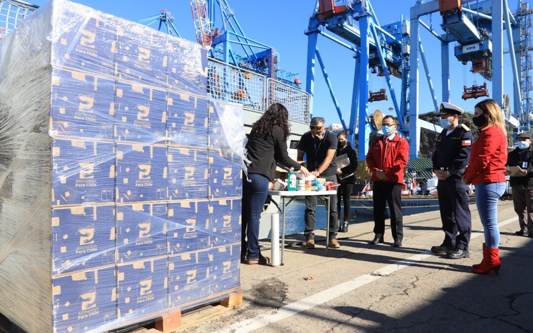 Intendencia de Valparaíso: Contraloría detecta que 212 personas recibieron más de una canasta de alimentos, otras estaban guardadas en bodegas y hubo diferencia de 777 unidades respecto de lo registrado y entregado