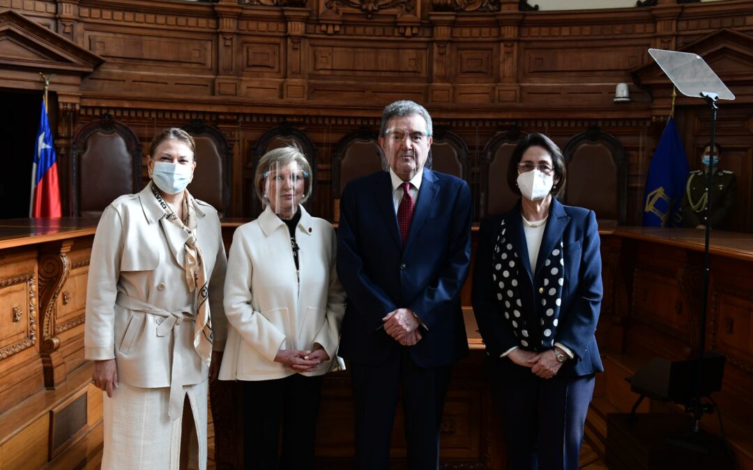 Casi la mitad de la Corte Suprema es integrada por magistradas: ministra María Teresa Letelier juró ante el Máximo Tribunal