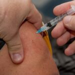 CLC: Los delitos en los que se podría haber incurrido por vacunar con tercera dosis anticovid al presidente del Directorio