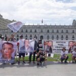 Abogados y familia de manifestante que murió por impacto de lacrimógena en Plaza Dignidad se reúnen con el Fiscal Nacional y hacen llamado a Carabineros para que colabore con la investigación