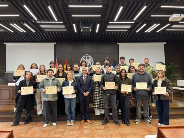 Estudiantes de Derecho UDD realizaron pasantía internacional en la Universidad Complutense de Madrid