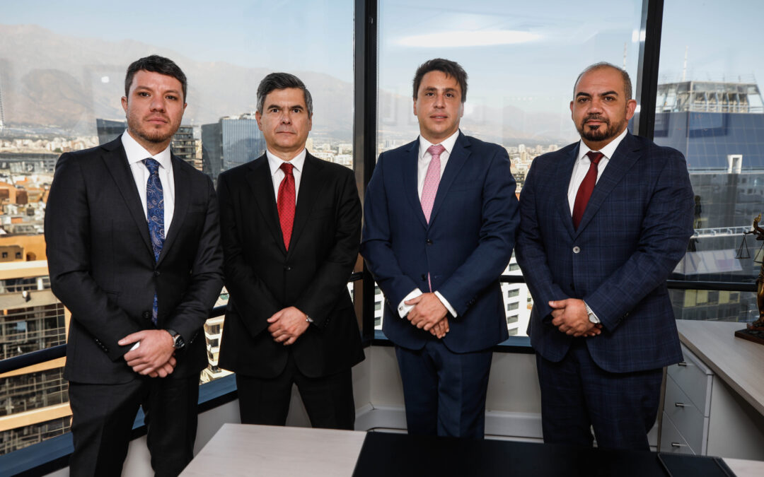 Silva-Riesco Abogados: Ex jefe de SII lidera nuevo bufete con foco en casos complejos