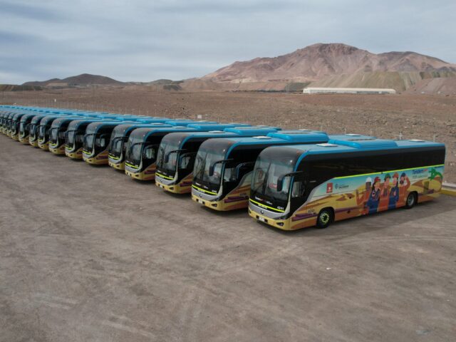 Empresa de buses demanda a Codelco por $79 mil millones: La estatal niega los cargos y acusa negligencia