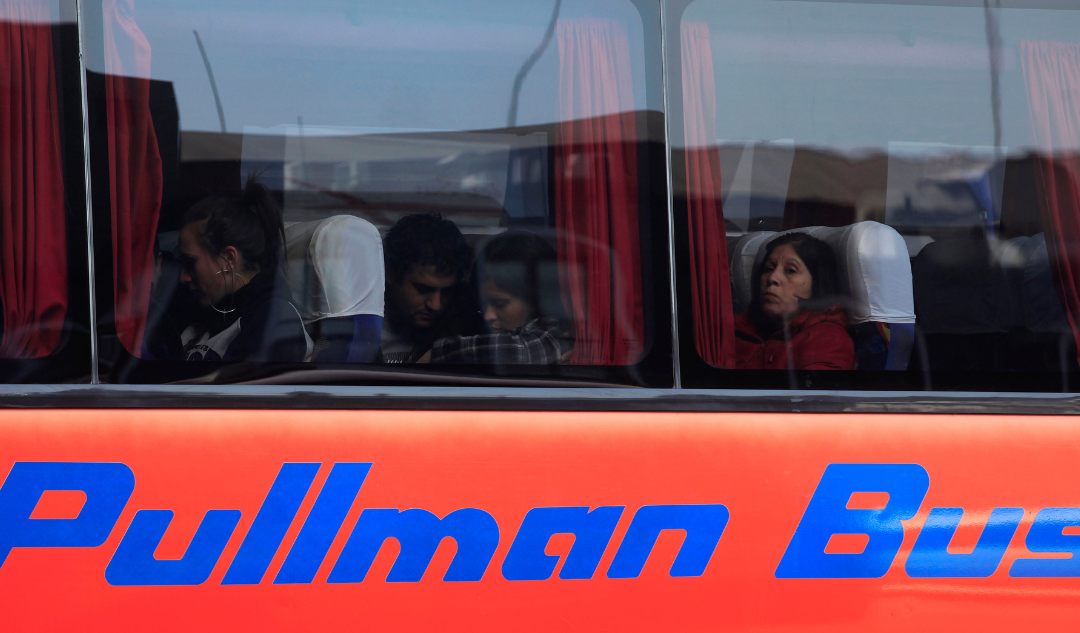 El conflicto entre herederos que sacude a Pullman: Rocío Farías demanda a su hermano por más de US$160 millones